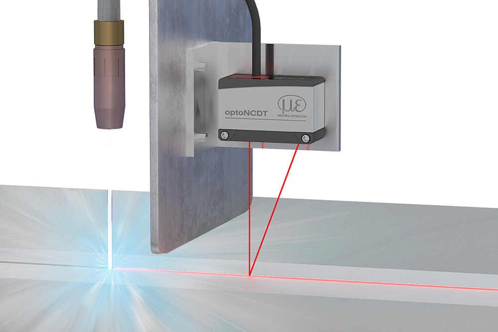 optoNCDT 1900 laser sensor for weld seam inspection