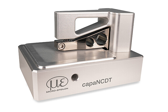 מדידת עובי מדויקת של סרטים מוליכים חשמלית